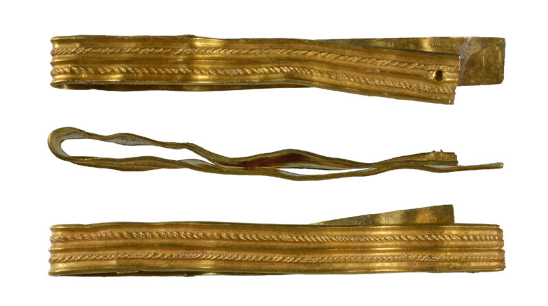 Boy finds Roman-era gold military bracelet while walking dog in UK