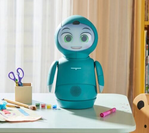 Startup set to brick $800 kids robot is trying to open source it first