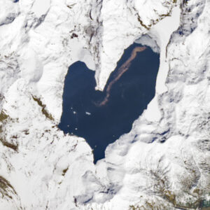 Earth from space: The heart-shaped ‘Spirit Lake’ sculpted by Mount St. Helens’ epic eruption