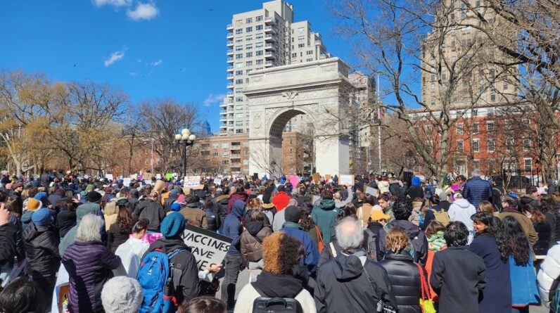 Science at a crossroads: Dispatches from Friday’s ‘Stand Up for Science’ rallies across the US