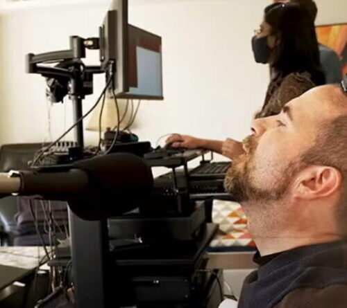 Neuroscientists are racing to turn brain waves into speech