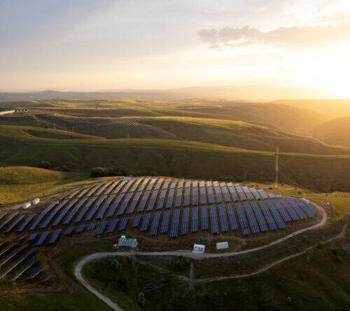 US solar keeps surging, generating more power than hydro in 2025