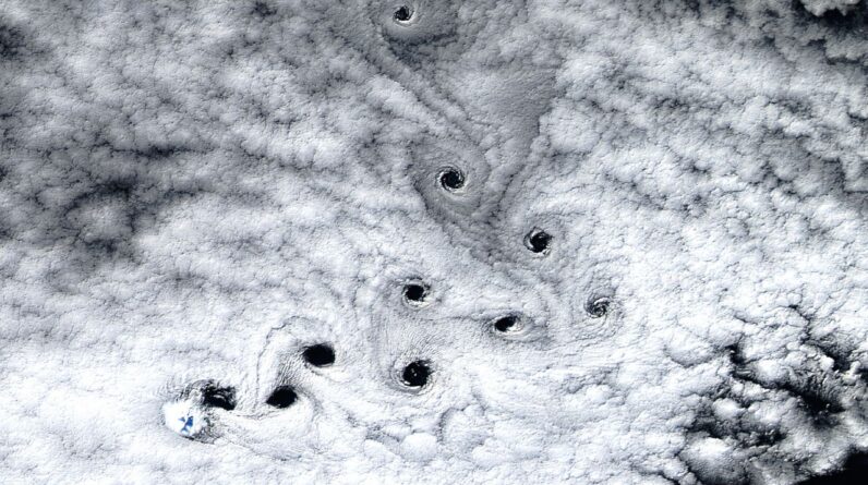 10 bizarre ‘dark voids’ appear in the skies over uninhabited island near Antarctica — Earth from space