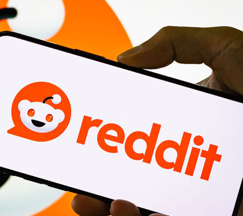 Reddit blocks Internet Archive to end sneaky AI scraping