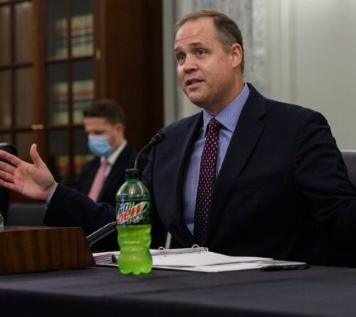 Former NASA chief says United States likely to lose second lunar space race