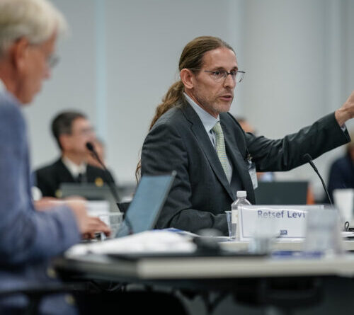 Bonkers CDC vaccine meeting ends with vote to keep COVID shot access