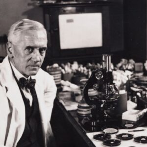 Science history: Alexander Fleming wakes up to funny mold in his petri dish, and accidentally discovers the first antibiotic — Sept. 28, 1928