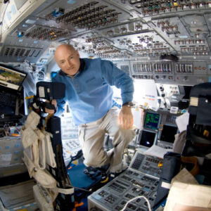 Senators try to halt shuttle move, saying “little evidence” of public demand