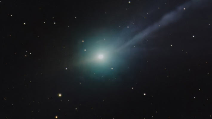 Astrophotographer Captures Stunning New Image of Interstellar Comet 3I/ATLAS