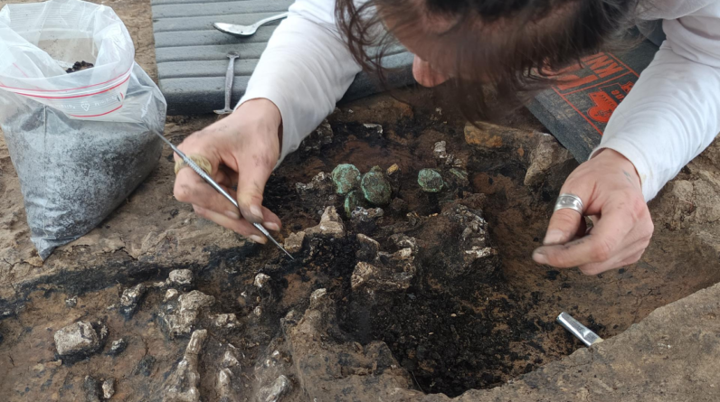 2,000-year-old gold ring holds clue about lavish cremation burial unearthed in France