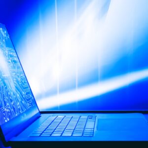 New ‘physics shortcut’ lets laptops tackle quantum problems once reserved for supercomputers and AI