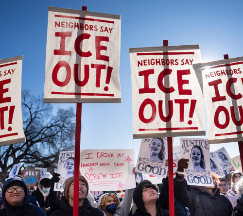 DHS keeps trying and failing to unmask anonymous ICE critics online