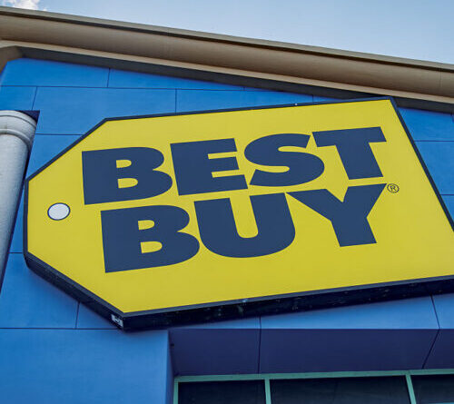 Best Buy worker used manager’s code to get 99% off MacBooks, cops say