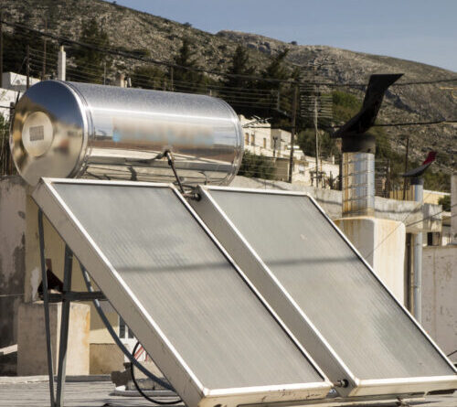 A fluid can store solar energy and then release it as heat months later