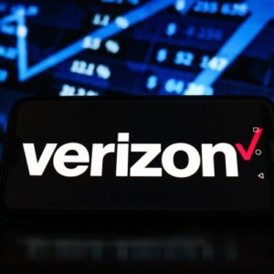 Verizon acknowledges “pain” of new unlock policy, suggests change is coming