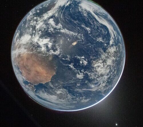 As Artemis II zooms to the Moon, everything seems to be going swimmingly