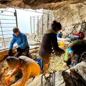Mysterious green rocks in Pyrenees cave hint that prehistoric people were working copper there for 4,000 years