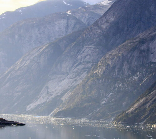 Huge landslide created a 500-meter-high tsunami in a major tourist area