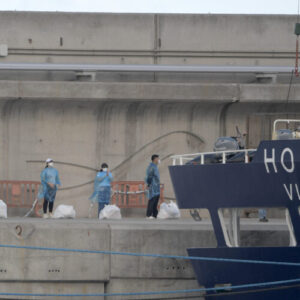 Passengers from hantavirus ship arrive in US; 3 people in biocontainment