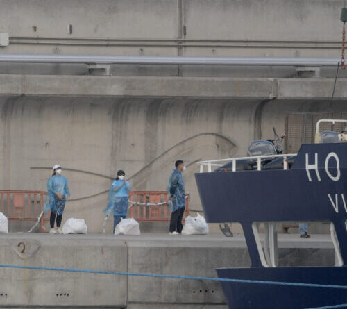 Passengers from hantavirus ship arrive in US; 3 people in biocontainment