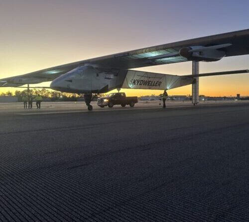Solar drone with jumbo jet wingspan broke a flight record—then it crashed