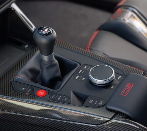 BMW sends off the 6th-gen M3 CS with a manual gearbox, rear-wheel drive