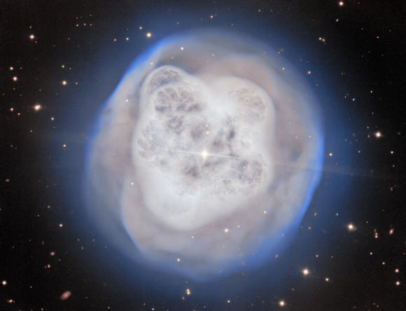 Gemini North Telescope Peers into Crystal Ball Nebula