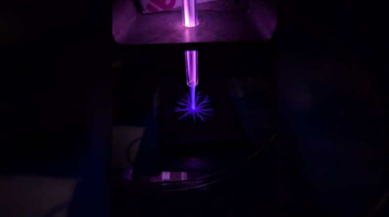 Astronauts could use lightning-like plasma jets to kill germs on the moon and Mars, demo hints