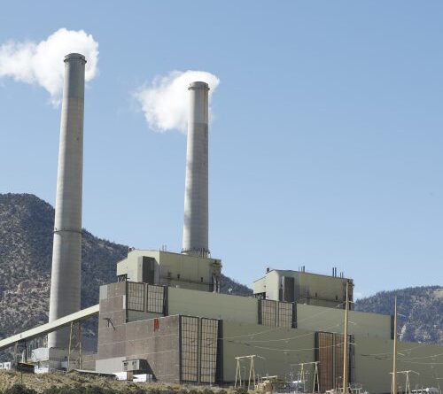 Trump EPA moves to wipe out climate rules for power plants