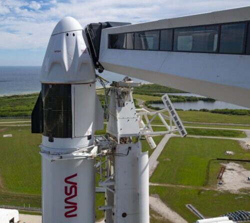 NASA has a Dragon dilemma, and there appear to be no good answers