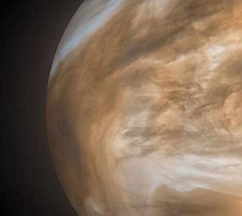 Venus’ mysterious haze is actually cosmic dust