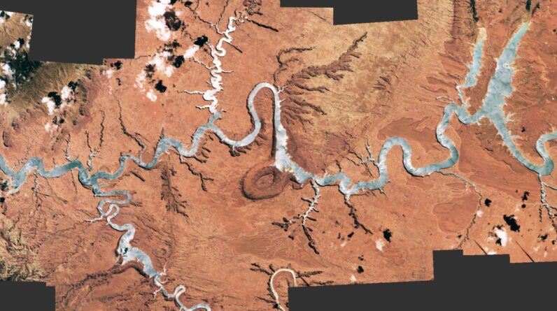 Lost ‘heart’ of the Colorado River shines like a silver serpent in Utah
