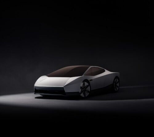 Tesla turns to 50-year-old stunt technology as it tries to Roadster again