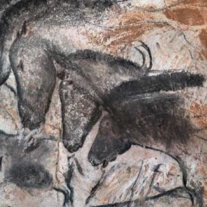 Fluorescent Glow Reveals Hidden Glaze on Chauvet Cave’s Ancient Art